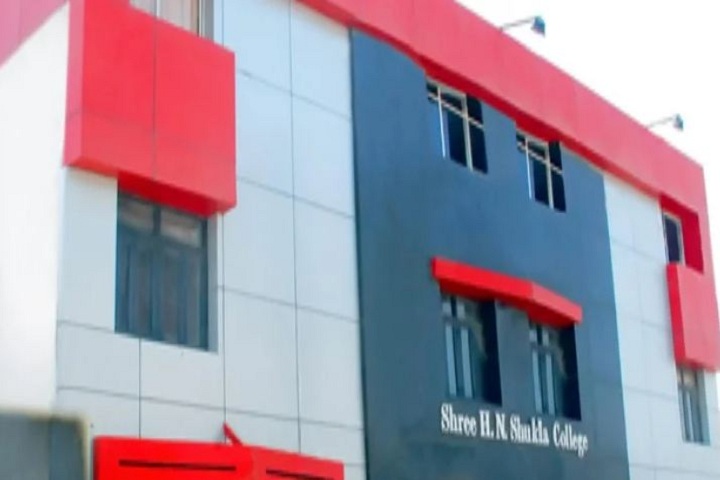 https://cache.careers360.mobi/media/colleges/social-media/media-gallery/14811/2018/12/9/Campus view of Shree HN Shukla College of Legal Studies Rajkot_Campus-view.JPG